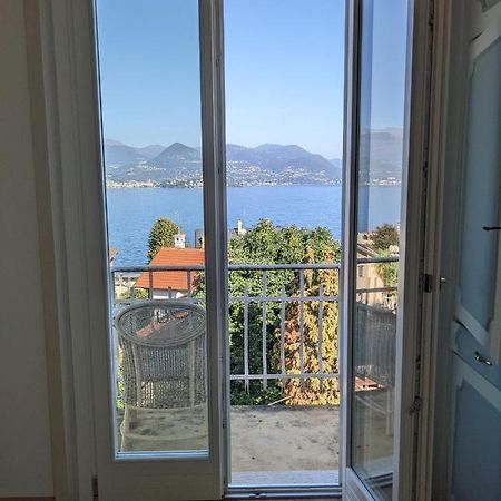 Breathtaking Lake View In The Heart Of Στρέσα Εξωτερικό φωτογραφία